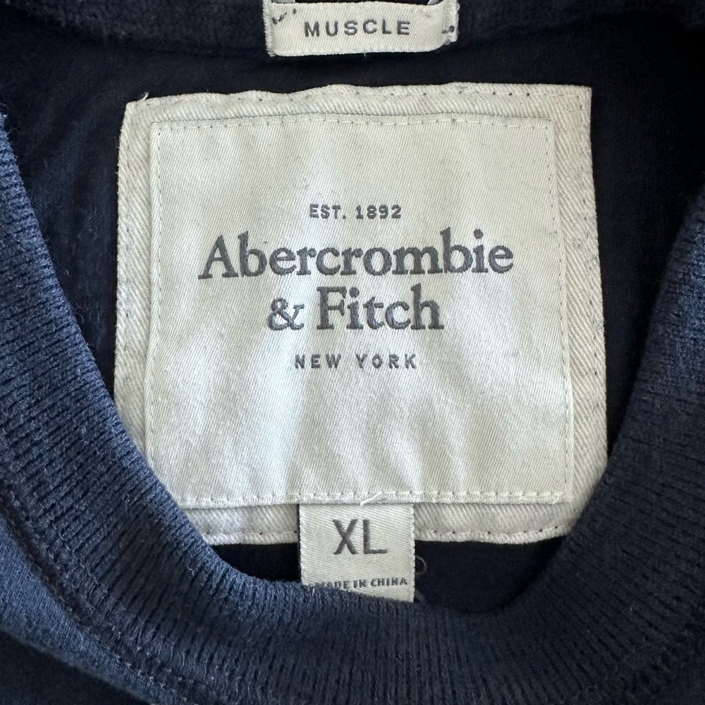 Abercrombie & Fitch NY Men’s T-shirt navy XL - Picture 3 of 5